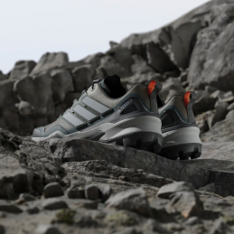 Chaussures de randonnée Terrex Skychaser homme Adidas