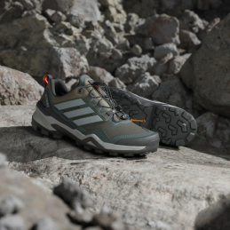 Chaussures de randonnée Terrex Skychaser homme Adidas