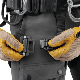 , Harnais Avao Fast version européenne Petzl, PETZL, Croque Montagne